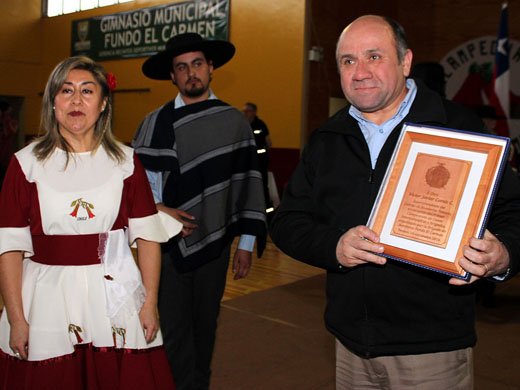 Brigada Fundo El Carmen distingue a Superintendente