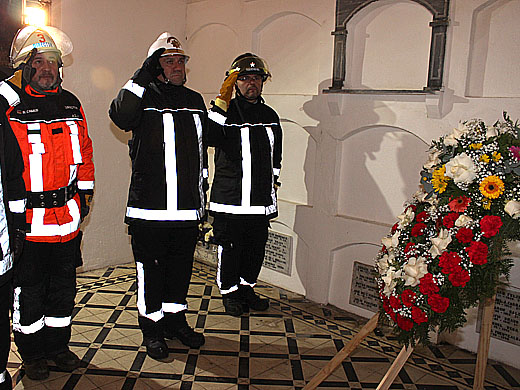 Con romería finalizan actividades del Día Nacional del Bombero