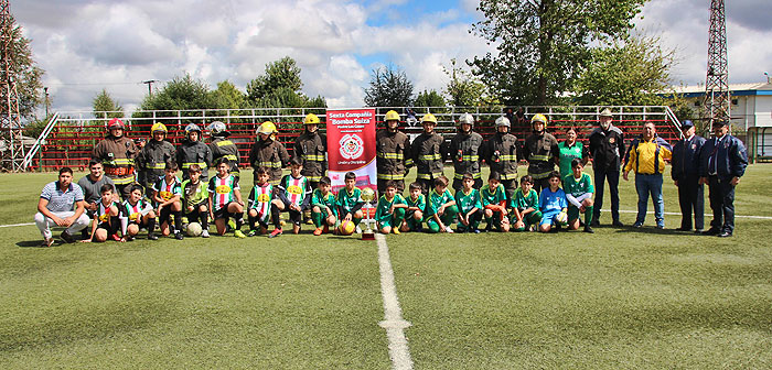 Asociación de Fútbol de Padre Las Casas dedica su Campeonato 2019 al centenario de la Sexta Compañía de Bomberos