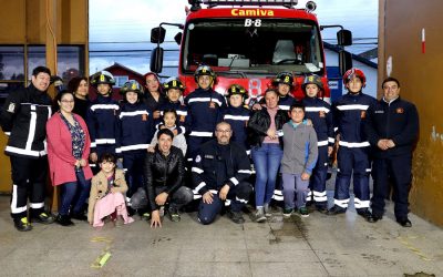 8ª Compañía entregó nuevos uniformes a su Brigada Juvenil